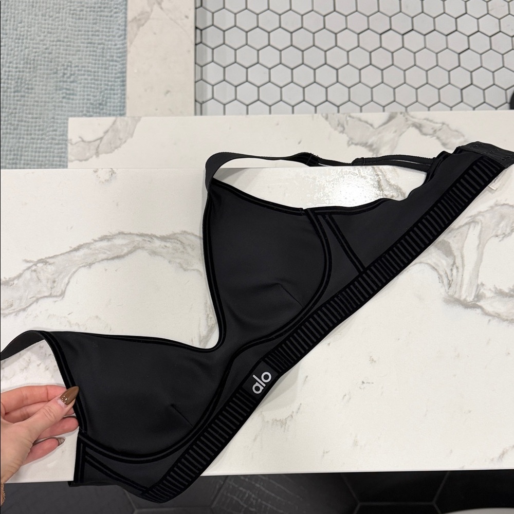 ALO Yoga Jet Black Sports Bra